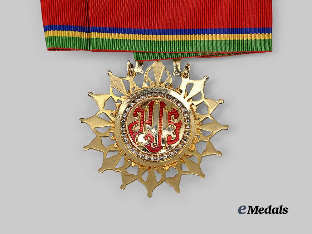 thailand,_kingdom._an_order_of_the_white_elephant,_grand_commander_set_e_medals__m0044-282_10