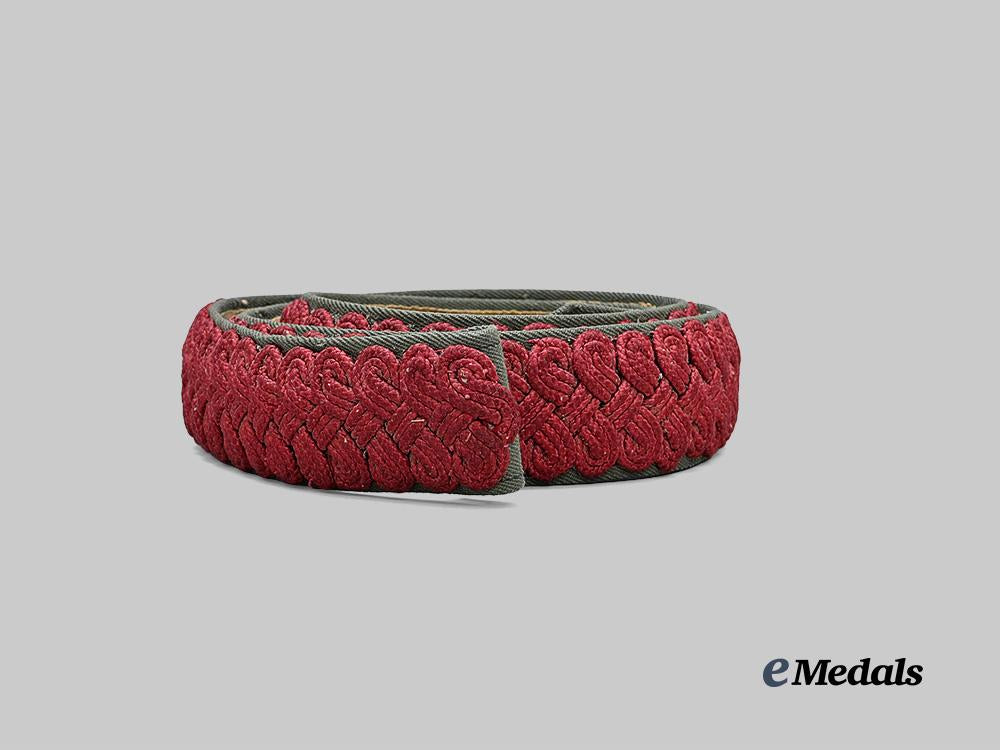 croatia,_independent_state._an_ustaše_officer’s_belt_e_medals__m0044-287_2