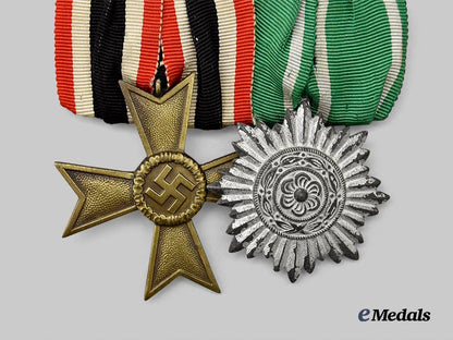 germany,_wehrmacht._a_medal_bar_for_an_eastern_volunteer_non-_combatant_e_medals__m0076-158_3
