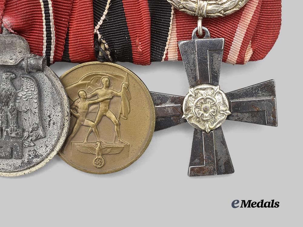 germany,_wehrmacht._a_medal_bar_for_a_decorated_eastern_front_combatant_e_medals__m0076-162_3