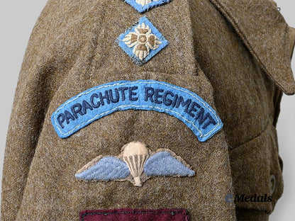 united_kingdom._a_parachute_regiment_lieutenant's_battle_dress_with_military_cross_bar,1944_e_medals__m0076-180_11