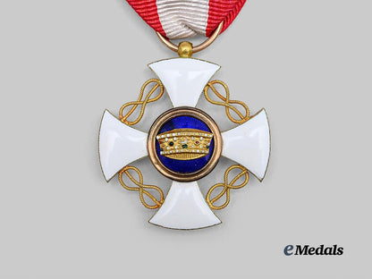 italy,_kingdom._an_order_of_the_crown,_knight_in_gold_e_medals__m0205-64_3