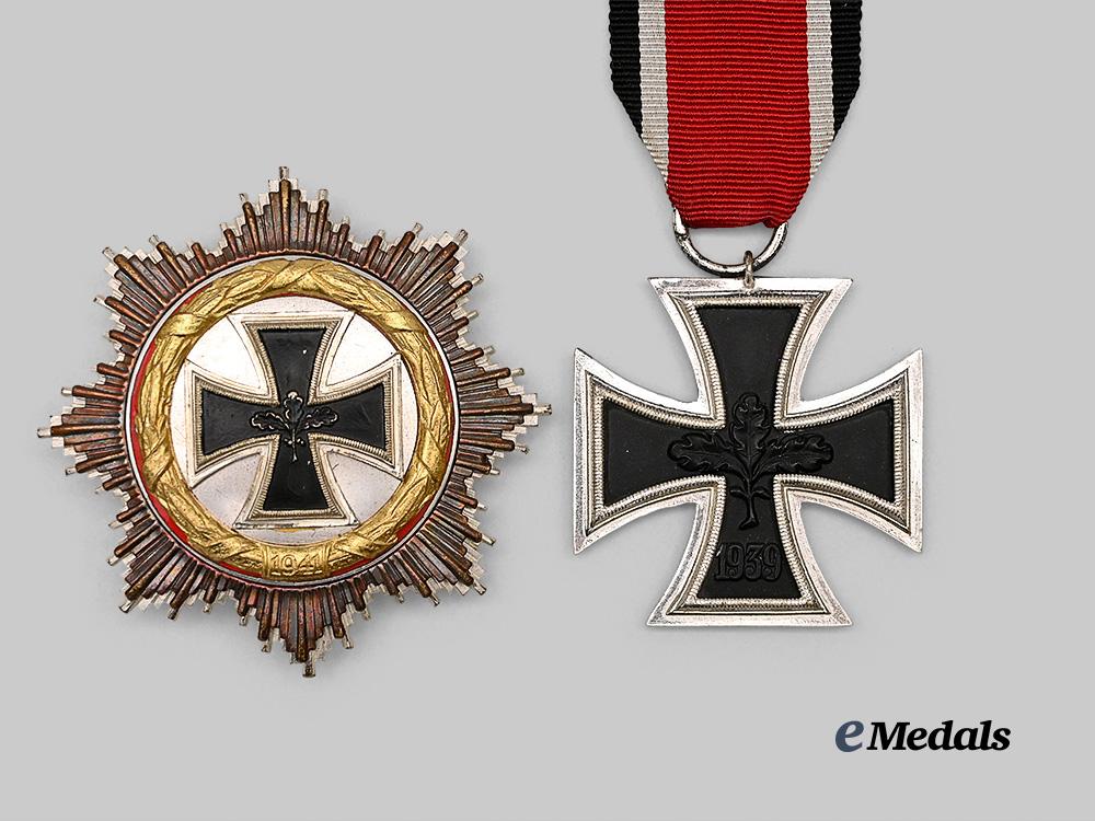 germany,_federal_republic._a_pair_of_awards_for_combatants,1957_versions_e_medals__m0216-20_3