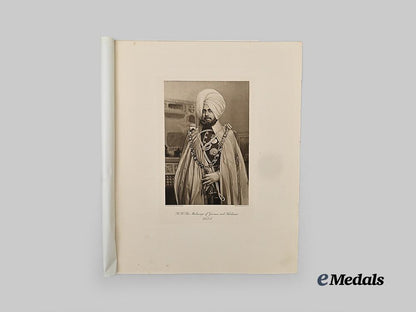 united_kingdom._a_lot_of_three_portraits_of_rulers_of_the_british_raj_e_medals__m0231-127_3