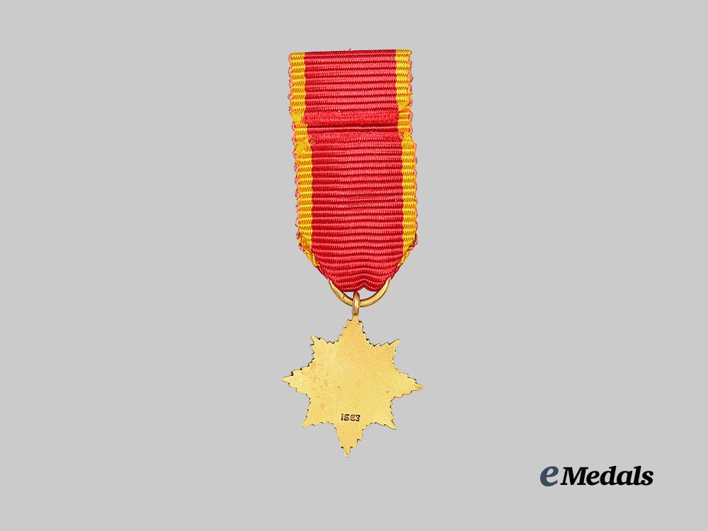 russia,_imperial;_emirate_of_bukhara._an_order_of_the_nobel_bukhara,_miniature_in_gold_e_medals__m0332-110_4