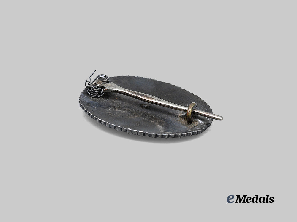 japan,_imperial._an_army_staff_college_graduation_badge_e_medals__m0332-122_4