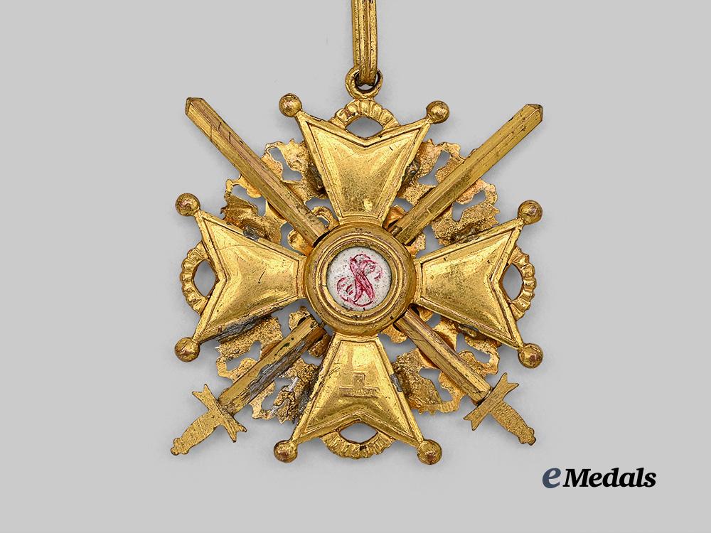russia,_imperial._an_order_of_st._stanislaus,_i_i_class_cross_with_swords_by_eduard,_c.1916_e_medals__m0332-32_5