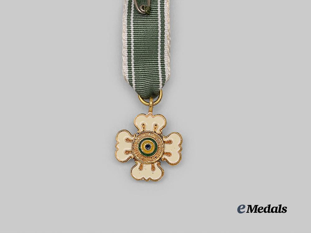brazil,_republic._an_order_of_military_merit,_grand_officer_set_in_case,_c.1975_e_medals__m0332-35_15