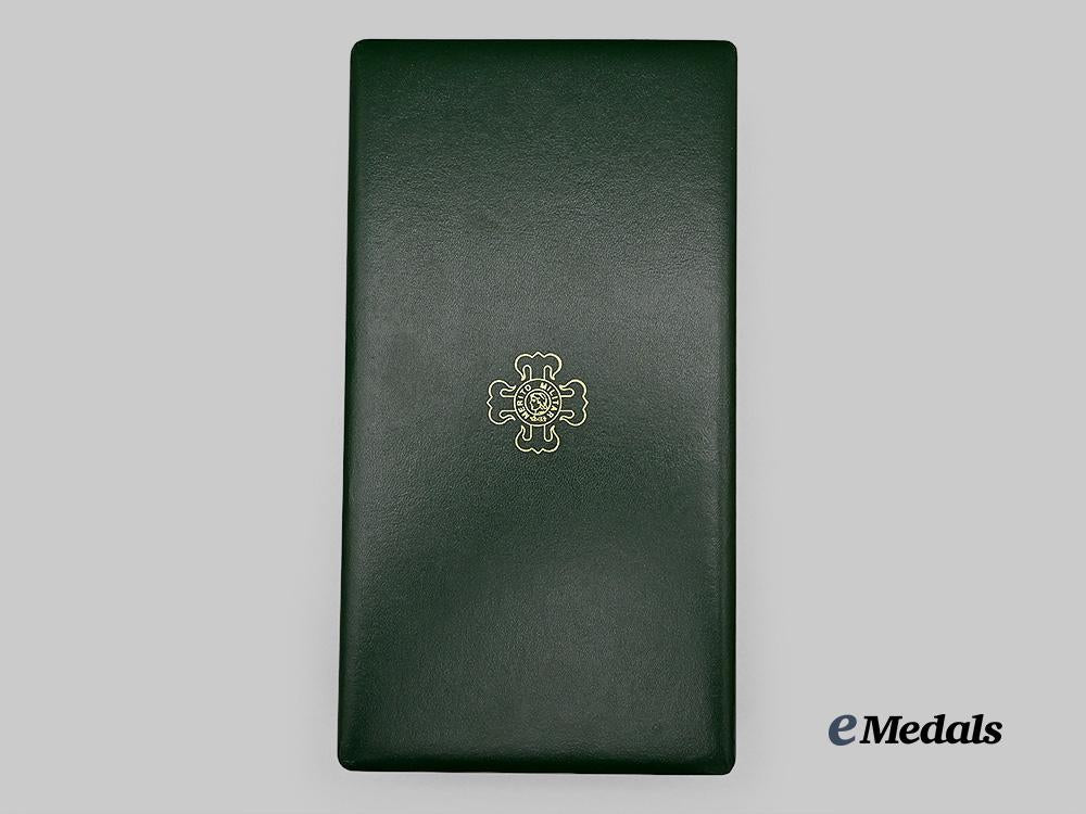 brazil,_republic._an_order_of_military_merit,_grand_officer_set_in_case,_c.1975_e_medals__m0332-35_2