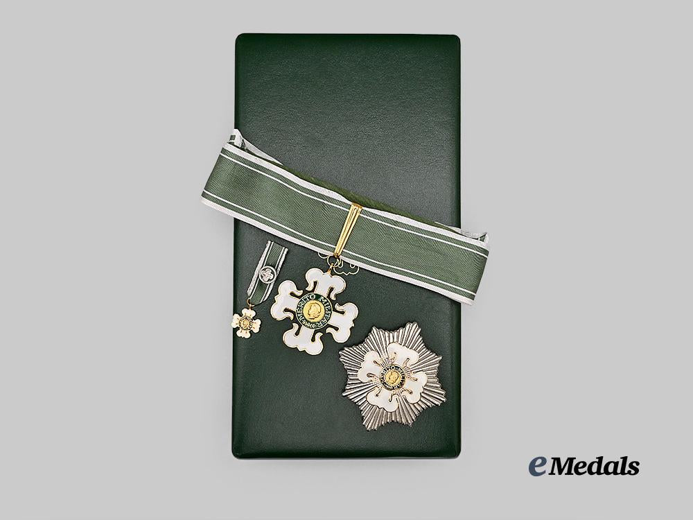 brazil,_republic._an_order_of_military_merit,_grand_officer_set_in_case,_c.1975_e_medals__m0332-35_4