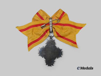 japan,_empire._an_order_of_the_sacred_crown,_v_i_i_i_class_e_medals__m0332-62_5