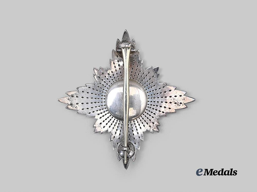 united_kingdom._an_order_of_the_british_empire,_commander_breast_star_e_medals__m0332-64_4