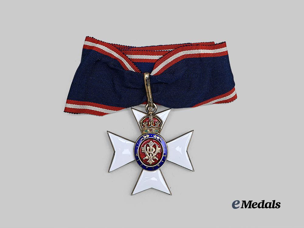 united_kingdom._the_royal_victorian_order,_knight_commander’s_set_e_medals__m0332-87_3