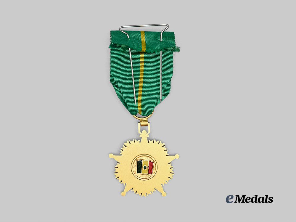 senegal,_republic._a_national_order_of_merit,_grand_officer_set_with_case_e_medals__m0332-90_8
