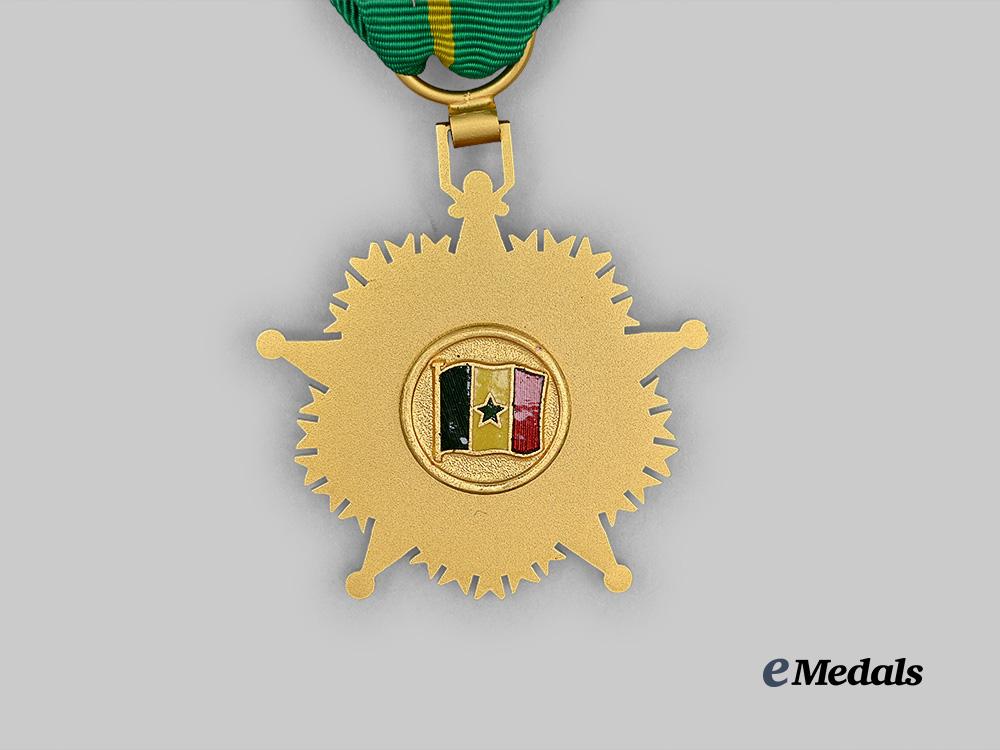 senegal,_republic._a_national_order_of_merit,_grand_officer_set_with_case_e_medals__m0332-90_9