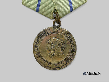 russia,_soviet_union._a_medal_for_the_defence_of_sevastopol_e_medals__m0367-79_3