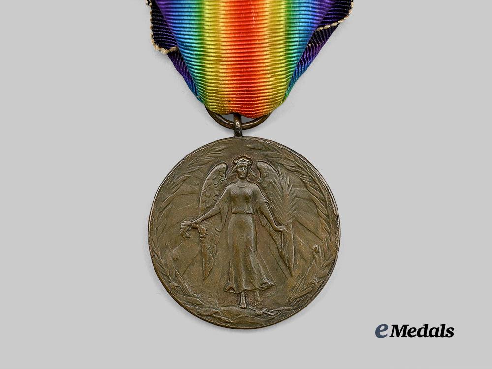brazil,_kingdom._a_rare_first_war_victory_medal,_official_type_i_i_e_medals__m0379-34_3