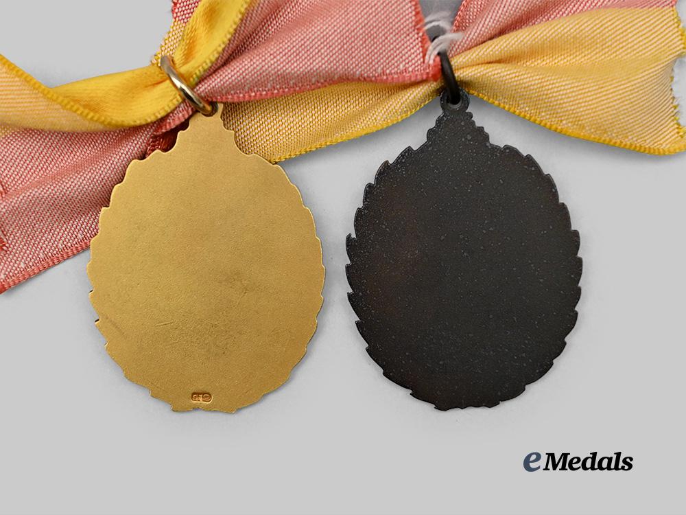 canada._a_lot_of91st_highlander’s_athletic_association_items,_c.1951_e_medals__m0385-601_8