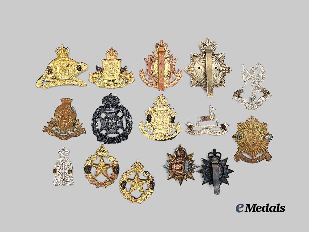 canada._a_lot_of_fifteen_quebec_based_regimental_badges_e_medals__m0390-13_3