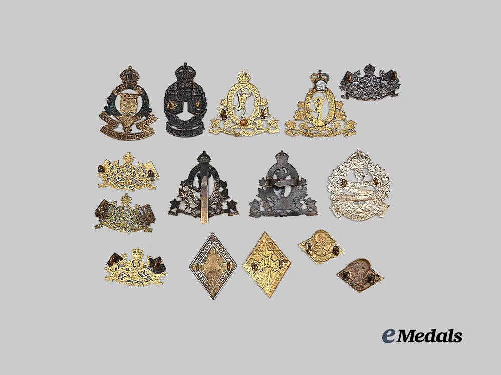 canada._a_lot_of_fifteen_first&_second_war_badges_e_medals__m0390-2_3