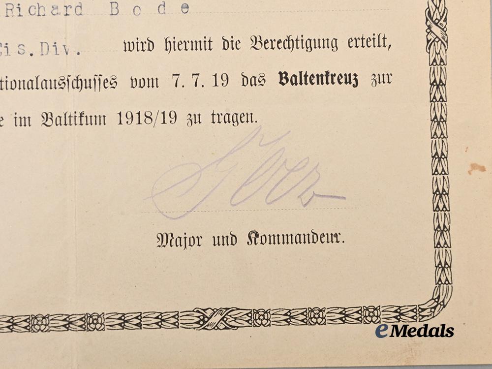 germany,_freikorps._a_rare_iron_division_baltic_cross_and_award_document_e_medals__m0405-104_3