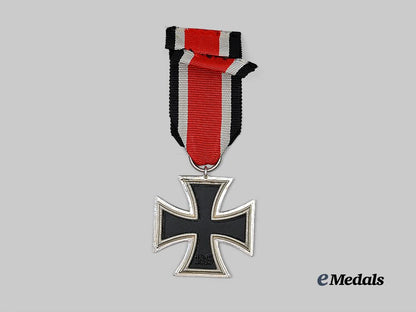 germany,_wehrmacht._a_mint1939_iron_cross_i_i_class,_by_berg&_nolte_e_medals__m0405-111_4