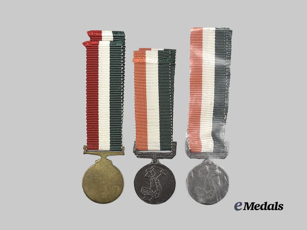 canada,_commonwealth._three_miniature_peace_medals,_c.1972_e_medals__m0415-15_5