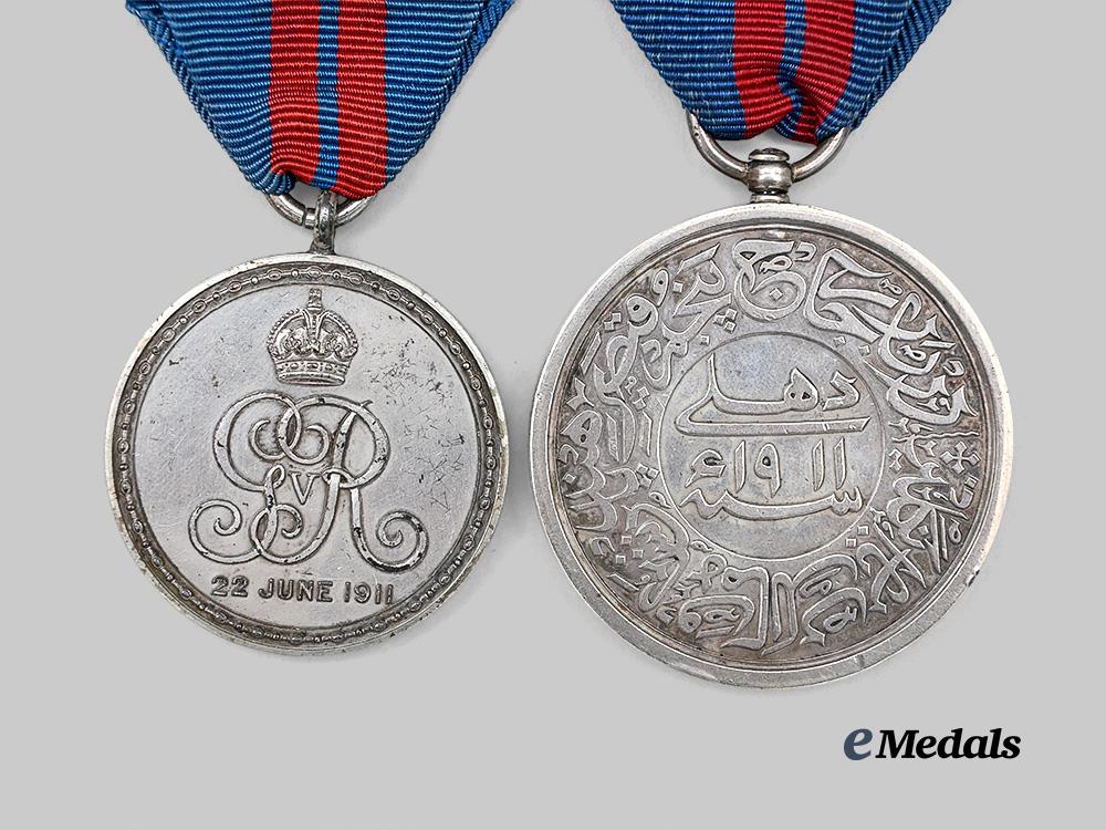 united_kingdom._two_george_v_coronation_medals_e_medals__m0415-16_5