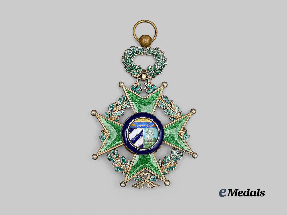 cuba,_republic._an_order_of_naval_or_military_merit_i_i_i_class_for_special_services_e_medals__m0440-10_2