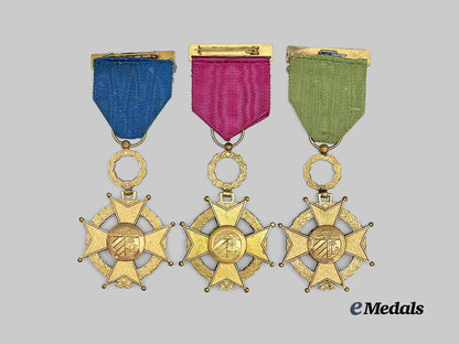 cuba,_republic._a_group_of_three_orders_of_naval_or_military_merit_e_medals__m0440-11_4