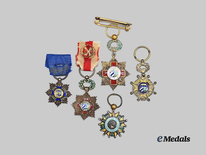 cuba,_republic._a_group_of_five_miniature_decorations_e_medals__m0440-13_2