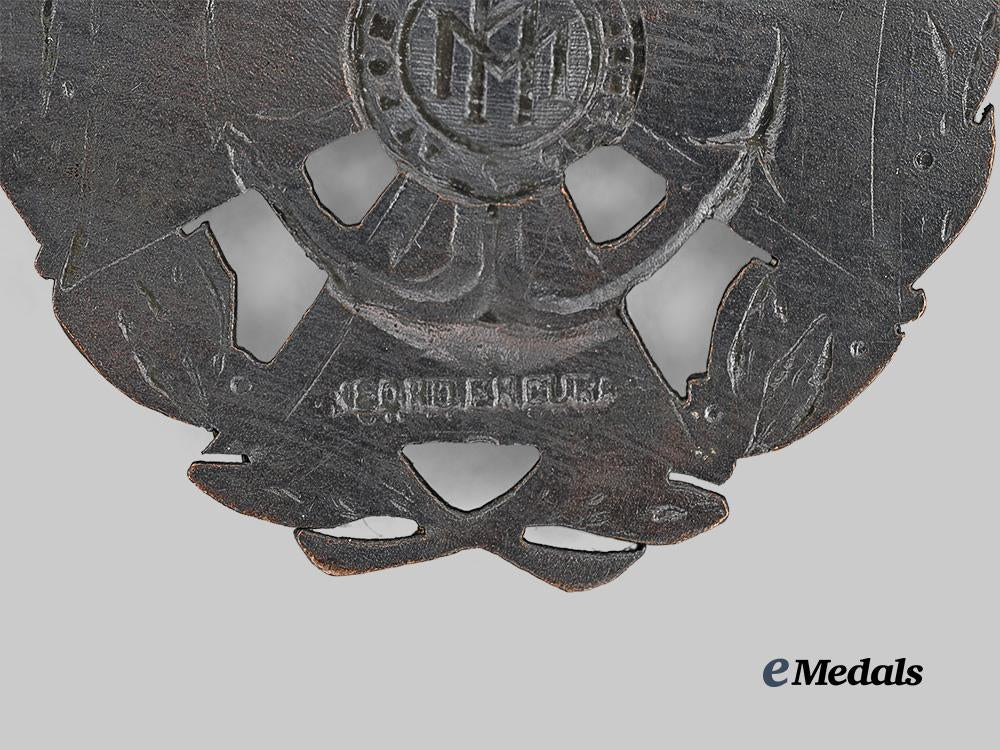 cuba,_republic._a_pair_of_naval_and_military_merit_decorations_e_medals__m0440-18_6