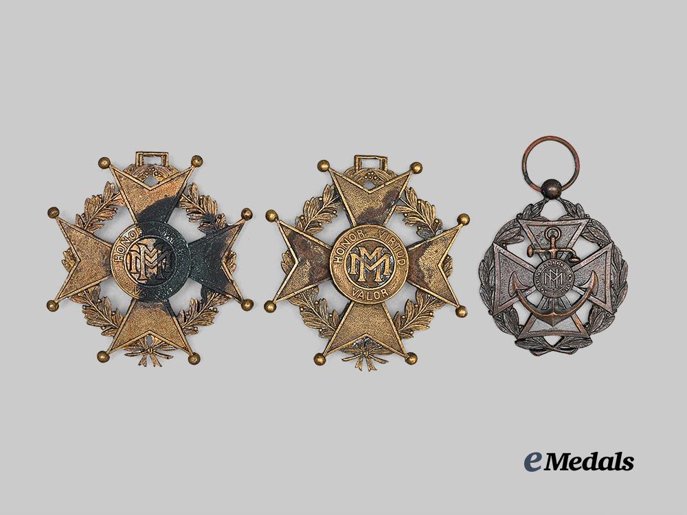 cuba,_republic._a_trio_of_orders_of_military_and_naval_merit,_fourth_class_e_medals__m0440-21_3