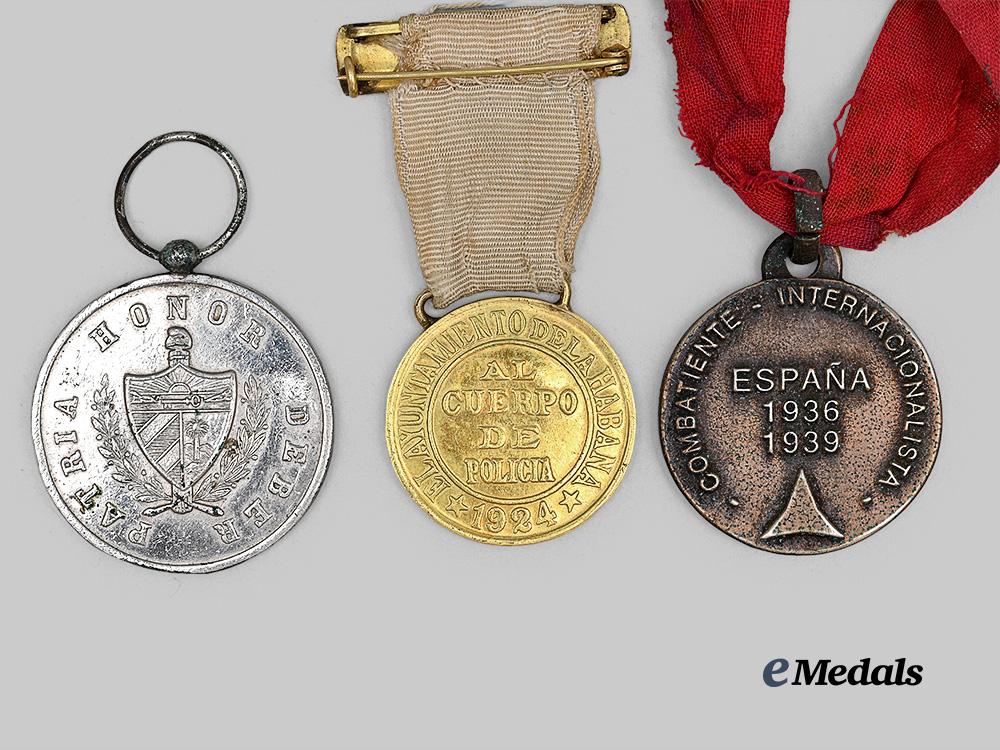 cuba,_republic._a_group_of_armed_forces,_police,_fire_department,_and_civic_decorations_e_medals__m0440-22_7