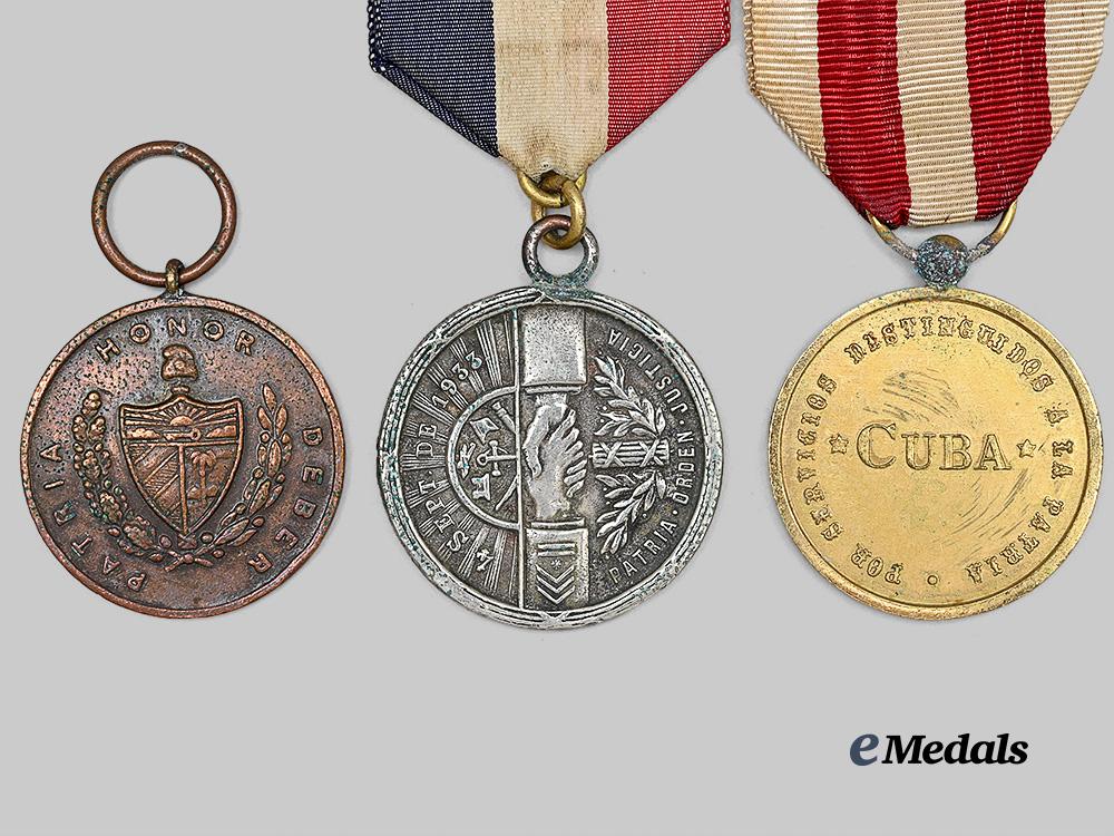 cuba,_republic._a_group_of_three_service_and_long_service_medals_e_medals__m0440-30_5