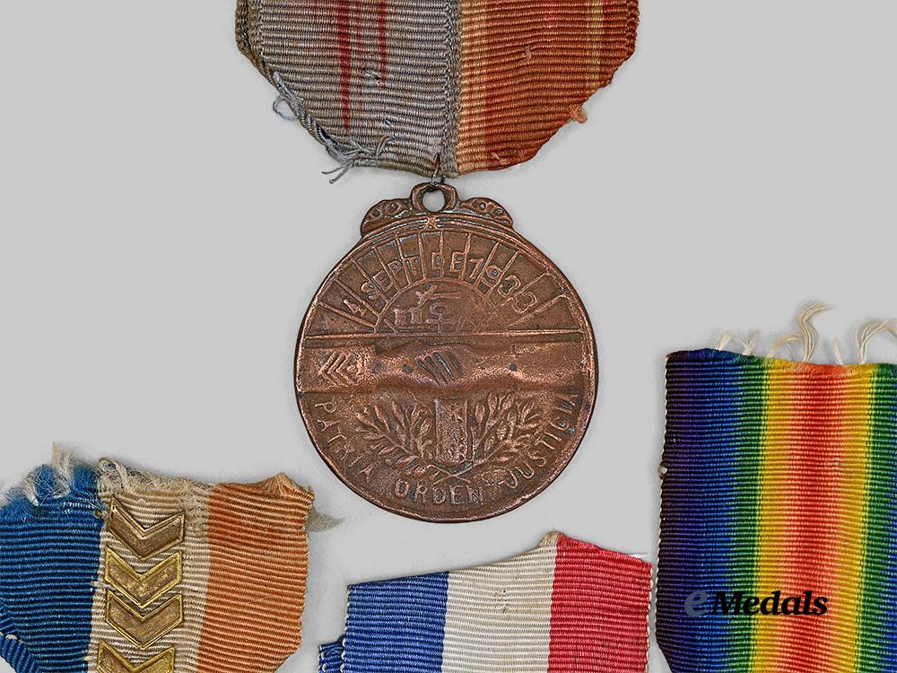 cuba,_republic._a_group_of_five_service_and_campaign_medals_e_medals__m0440-31_4
