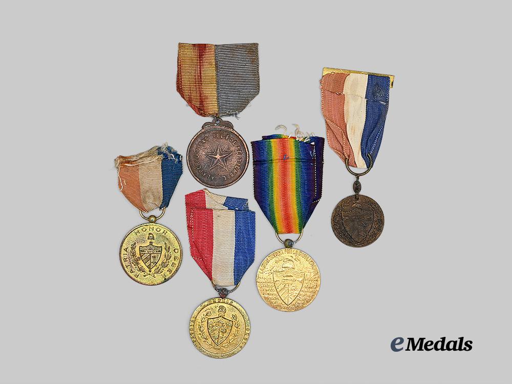 cuba,_republic._a_group_of_five_service_and_campaign_medals_e_medals__m0440-31_5