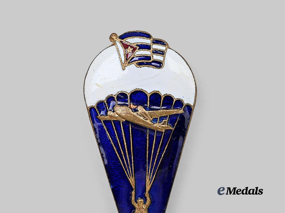 cuba,_republic._a_basic_paratrooper_badge_e_medals__m0440-3_3