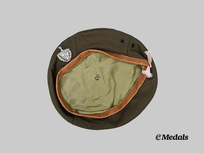 cuba,_republic._a_cuban_army_beret_c1970s_e_medals__m0440-43_2