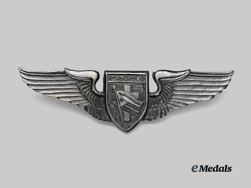 cuba._a_brigade2506_wing_badge_e_medals__m0440-44_2