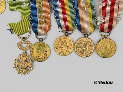 cuba,_republic._a_group_of_military_and_civil_miniature_decorations_e_medals__m0440-4_3