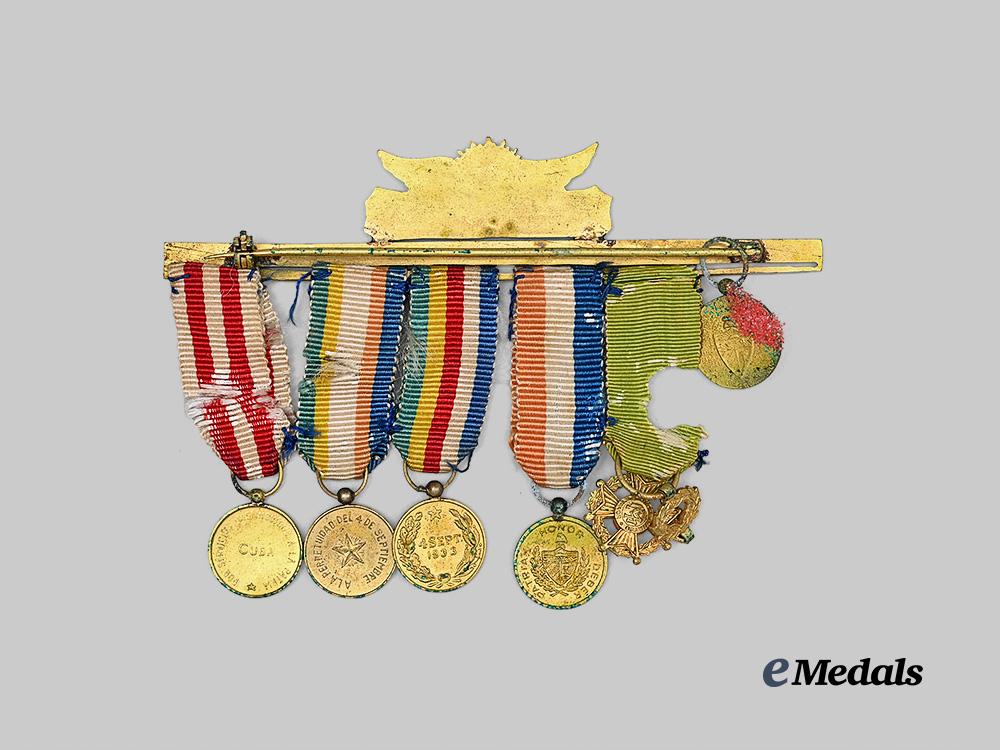 cuba,_republic._a_group_of_military_and_civil_miniature_decorations_e_medals__m0440-4_5