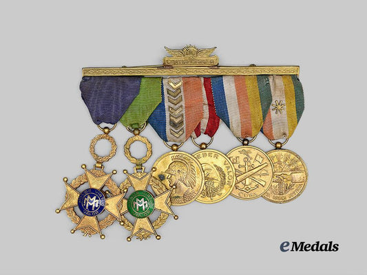 cuba,_republic._a_medal_bar_with_six_decorations_e_medals__m0440-6_2
