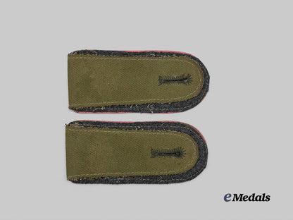 germany,_heer._a_set_of_tropical_panzer_troops_enlisted_ranks_shoulder_straps_e_medals__m0473-62_4