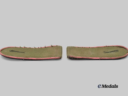 germany,_heer._a_set_of_tropical_panzer_troops_enlisted_ranks_shoulder_straps_e_medals__m0473-62_6