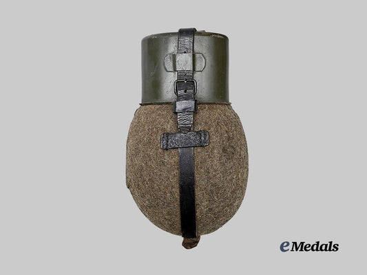 germany,_wehrmacht._an_m42_canteen_and_cup,_by_süddeutsche_metallwarenfabrik_e_medals__m0507-62_2
