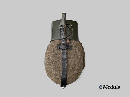 germany,_wehrmacht._an_m42_canteen_and_cup,_by_süddeutsche_metallwarenfabrik_e_medals__m0507-62_4
