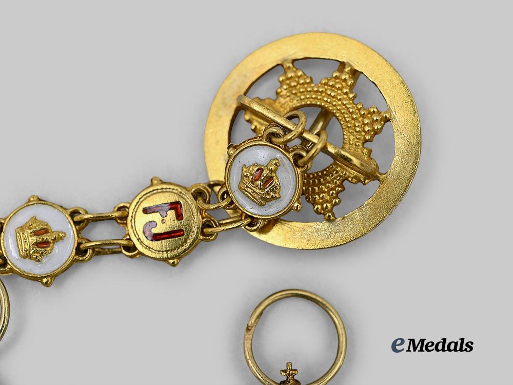 austria,_imperial._a_fine_chain_of_miniature_imperial_orders&_decorations_e_medals__m0603-12_6