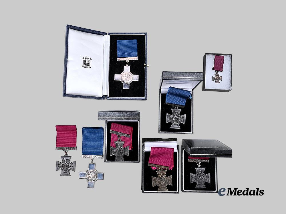 united_kingdom._a_lot_of_eight_gallantry_awards(_collector’s_copies)_e_medals__m0614-22_10