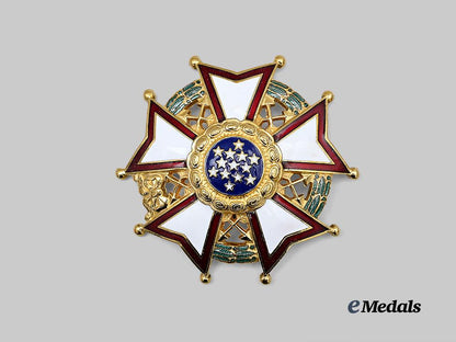 united_states._four_decorations&_awards_in_case_e_medals__m0614-64_6